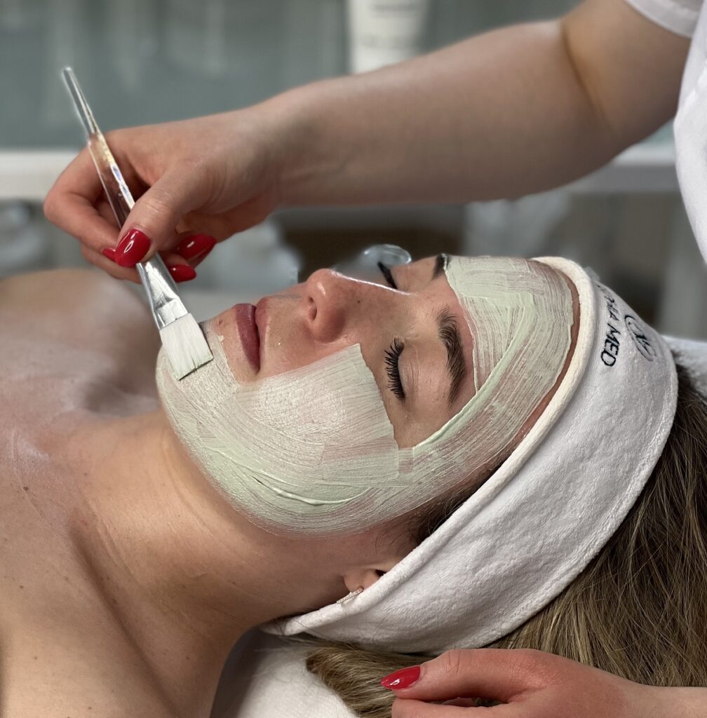 Kosmetyka i pielęgnacja skóry twarzy w KLINICE SEPHIA MED 